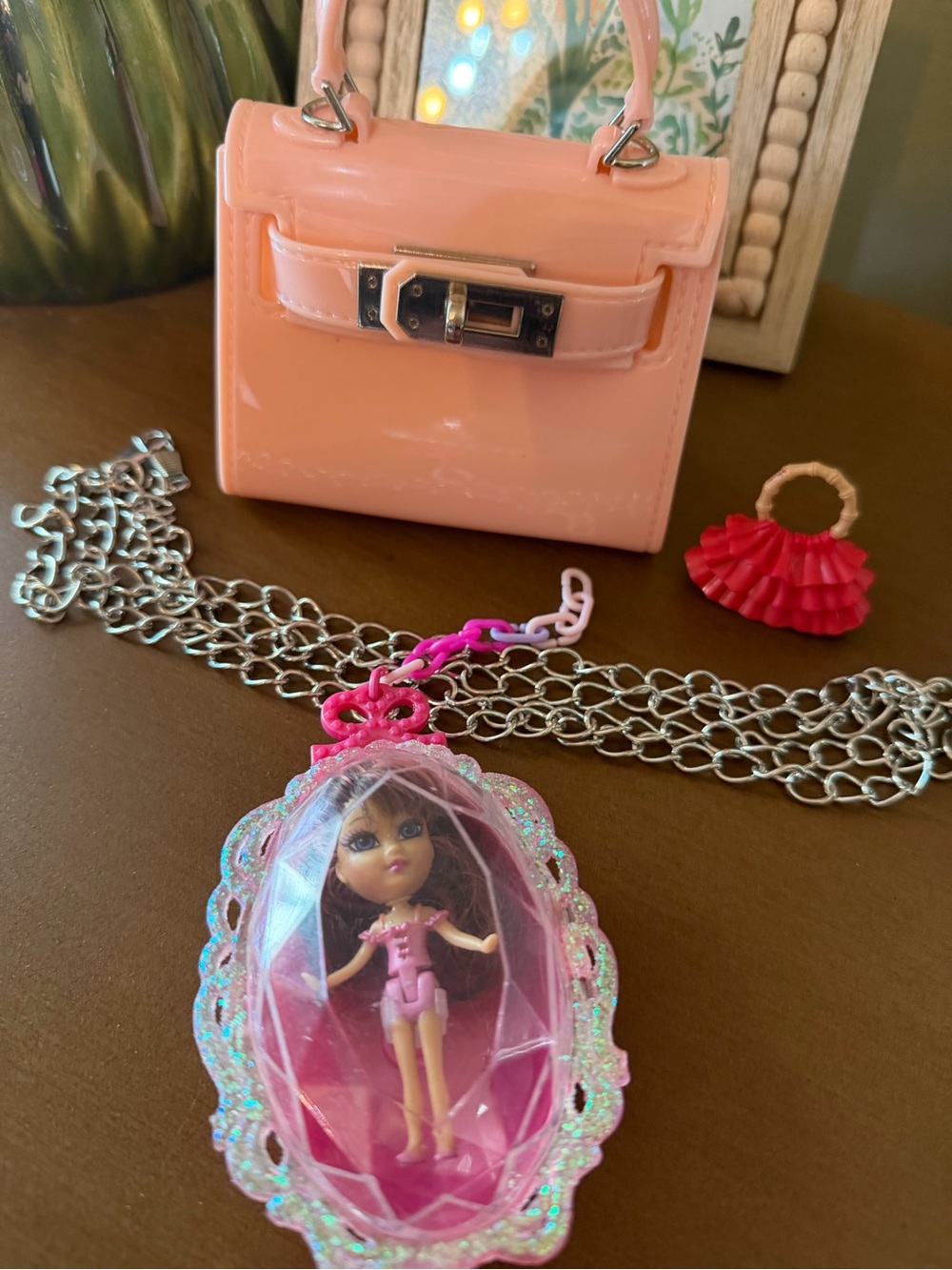 Fun Little Girls Pink Package- Pink Purse Mattel 2007 doll and tiny Barbie purse